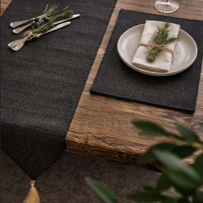 Midnight Pebble Table Runner With 4 Mats
