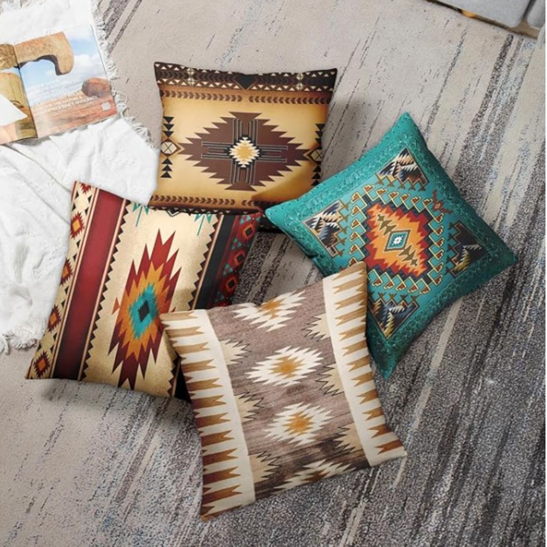 Emvency Set of 4 Throw Pillow Covers